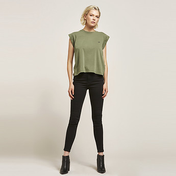 lee mid licks black gloss